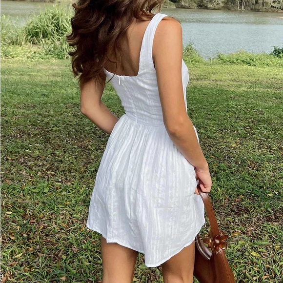 ❌ SOLD ❌ Princess Polly White Lorinda Mini Dress - Picture 3 of 3